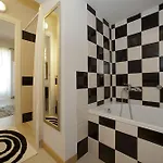 Dell'academia Hotel *