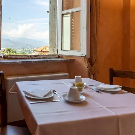 Hotel Dell'academia Mondovì