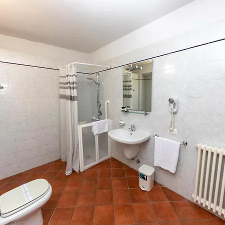 Dell'academia Hotel Mondovì