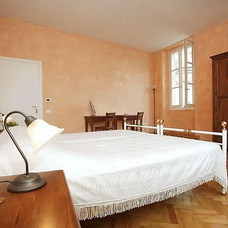 Dell'academia Hotel Mondovì