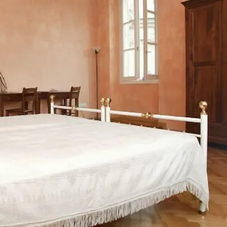 Dell'academia Hotel *