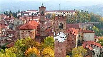 Dell'academia Szálloda *