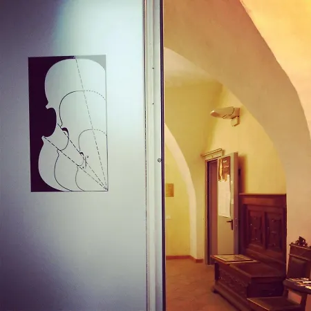 Dell'academia *